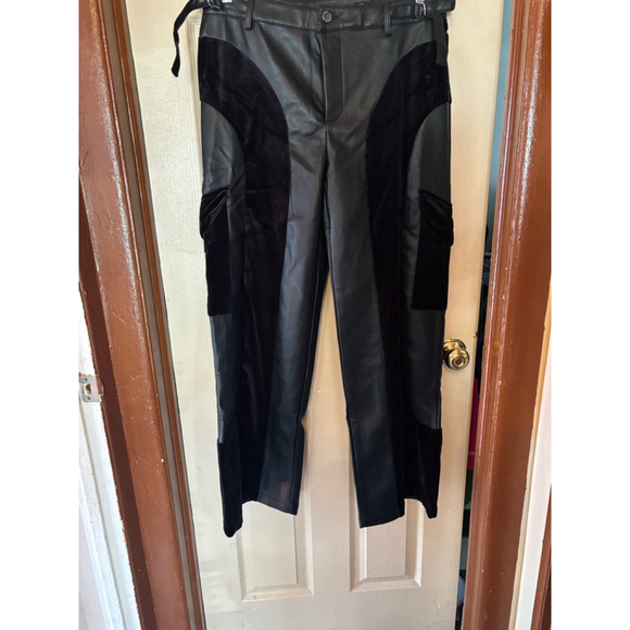Women's AKIRA Black Faux Leather Velvet Panel Pants Size XL - Picture 2 of 5